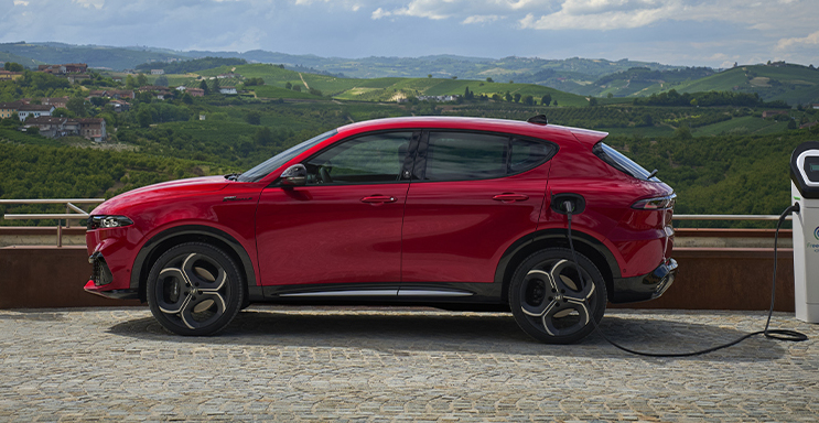Alfa Tonale Ibrida Plug-In, Scopri la Promozione del Mese